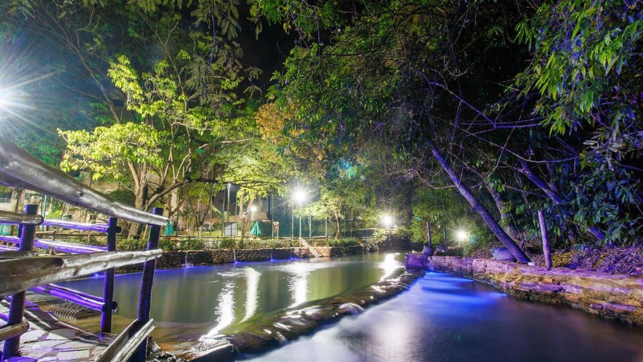 Thermas Paradise Apartamentos Rio Quente Esplanada Dış mekan fotoğraf