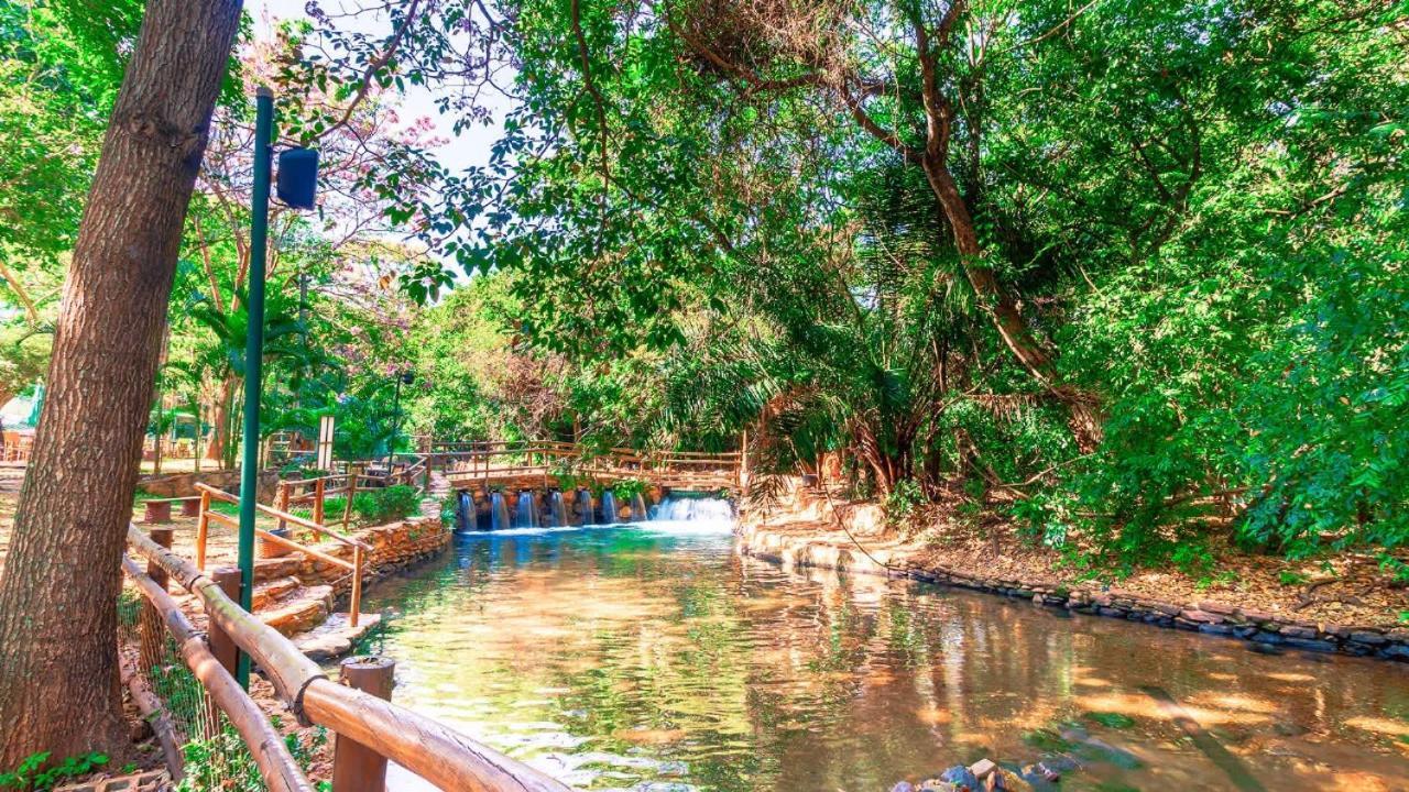 Thermas Paradise Apartamentos Rio Quente Esplanada Dış mekan fotoğraf
